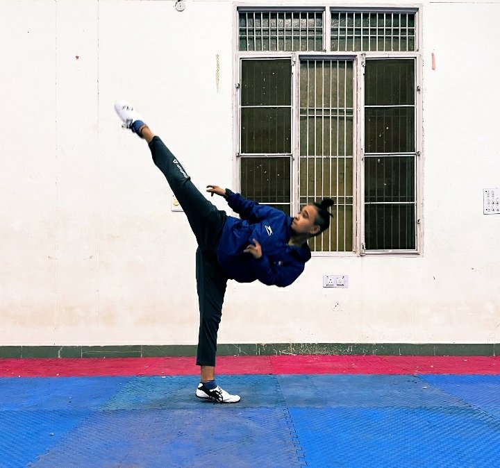 of_taekwondoTFI's tweet photo. Aruna (@ArunaTanwar1) becomes India's first-ever #Taekwondo athlete to qualify for Paralympics. Also,she holds gold in Para-Nationals &amp; Silver in Asian Para-Taekwondo. @of_taekwondoTFI wishes her all the best for the 9th World Para-Taekwondo Championship 2021 #WeAreTaekwondoIndia https://t.co/eJfwYl03Lw
