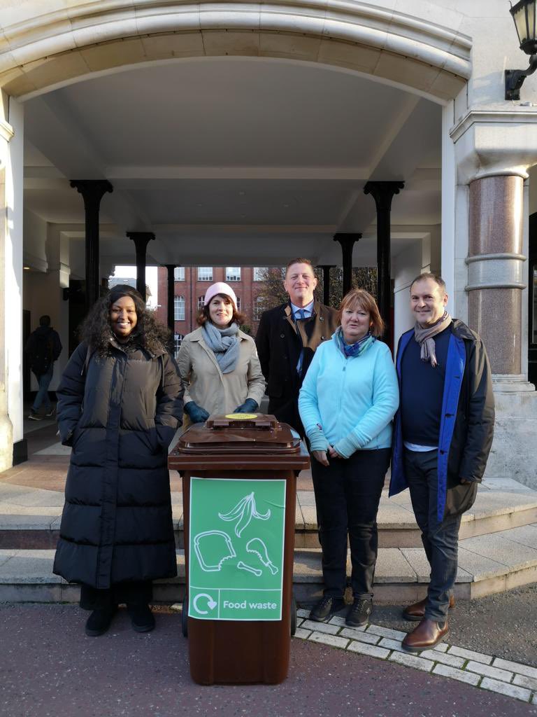 RNBlake's tweet photo. Great start to the day at #bowquarter with @AminaAliLabour, Marc Francis and local residents to welcome the new food waste recycling pilot from @TowerHamletsNow. Good to see people already putting food waste in bin 🥦🥕🍕and talk ideas with the team and sustainable cities 🌳🚴♀️ https://t.co/dhBySxOrTJ