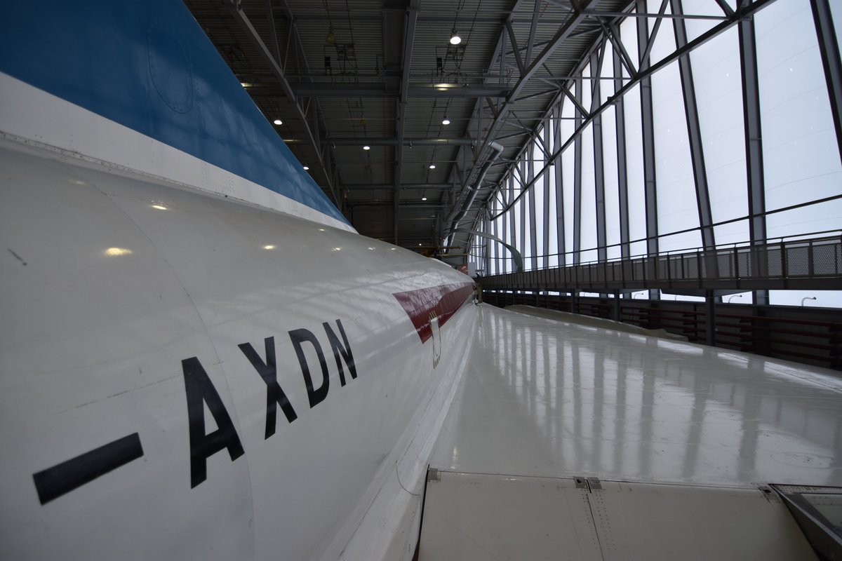 Fhenixito's tweet photo. El museo de @IWMDuxford  en Inglaterra tiene un Concorde, pero no es un Concorde cualquiera. 
Es ni mas ni menos que el prototipo con matricula G-AXDN, su primer vuelo de prueba fue el 2 de marzo de 1969. https://t.co/jPcKmF0ENL