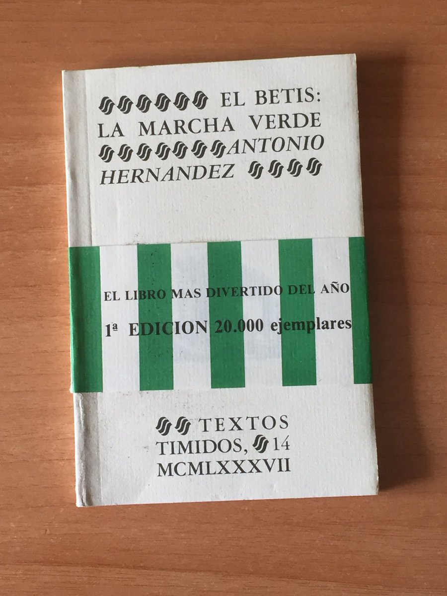 BetisBohemio's tweet photo. 🔔 SORTEO 🔔 

Como gente aficionada a la cultura fuimos a la Feria del libro de segunda mano y encontramos esta maravilla de 1987 en clave Betis que hemos decido sortear entre nuestros seguidores.

Pasos a seguir:
✅ Seguirnos
✅ Dar RT y MG a este tuit.

¡Suerte!🍀 https://t.co/xKnAs49vSE