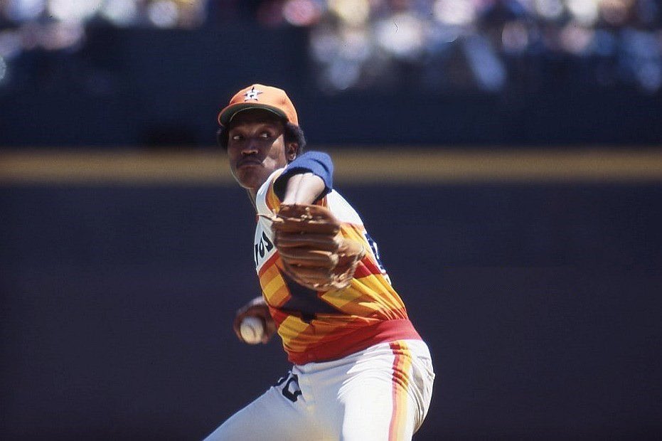 nut_history's tweet photo. JR Richards about to unleash heat. https://t.co/OHiDzIdDHM