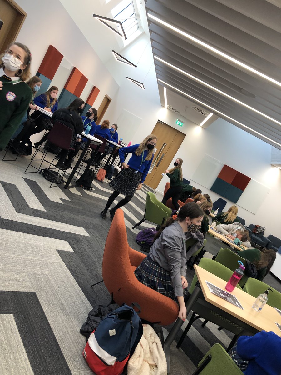 Students from Killorglin CC and Milltown Presentation enjoying Lab Day 2 onsite at the <a href="/RDIhubIreland/">RDI Hub</a> earlier this week. 

There is such enthusiasm for this programme, we are so #proud to be a part of it! 🔥🔥🔥

#STEM #GirlsWhoCode #STEMpassport