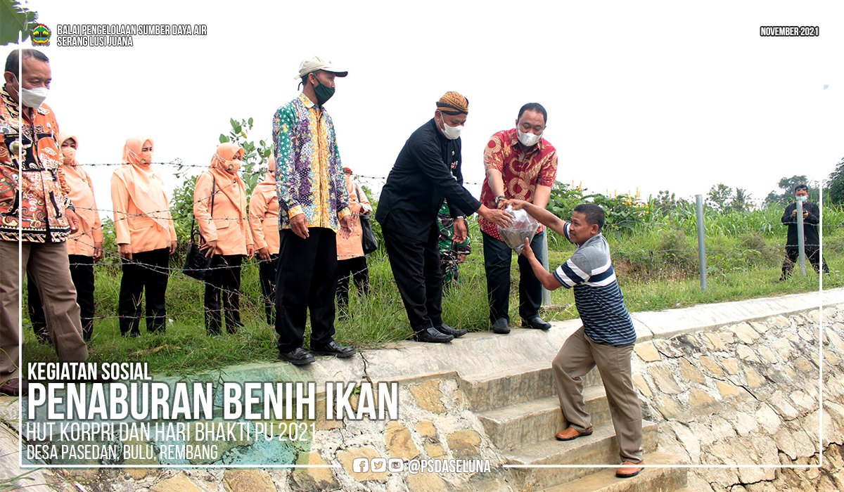 psdaseluna's tweet photo. #HUTKORPRI50
#HARBAKPU76

Kegiatan Sosial dalam rangka memperingati HUT KORPRI ke - 50 dan Hari Bhakti PU ke - 76 Tahun 2021 dilaksanakan di Desa Pasedan, Bulu, Rembang (18/11)

@ganjarpranowo 
@dpusdatarujtg 
@ekoyunianto1055 
@GusPur354 https://t.co/dDiSZZyiMi