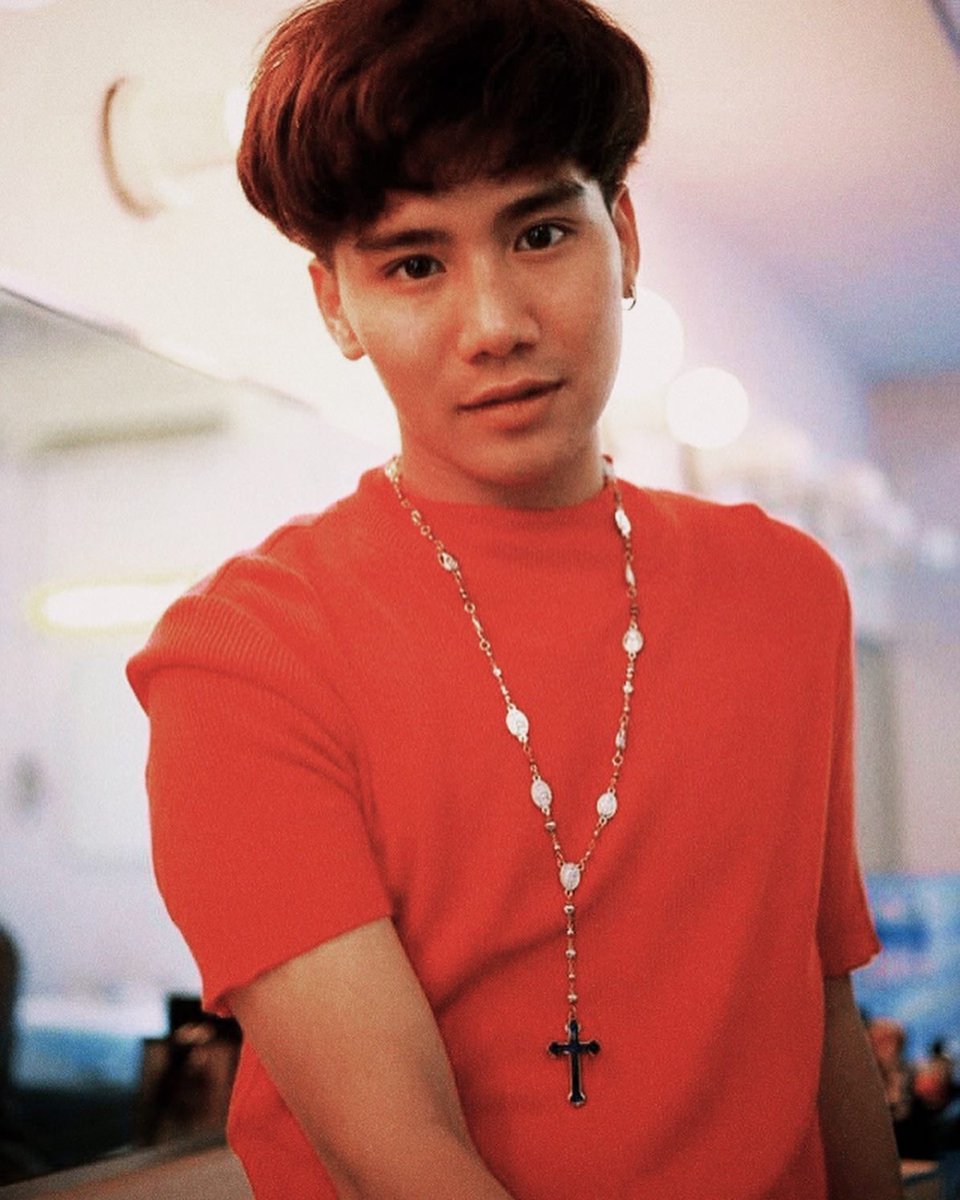 ThanaminV's tweet photo. แข่งจ้องตากันเปล่า 🔥 https://t.co/7vBGGQ754U