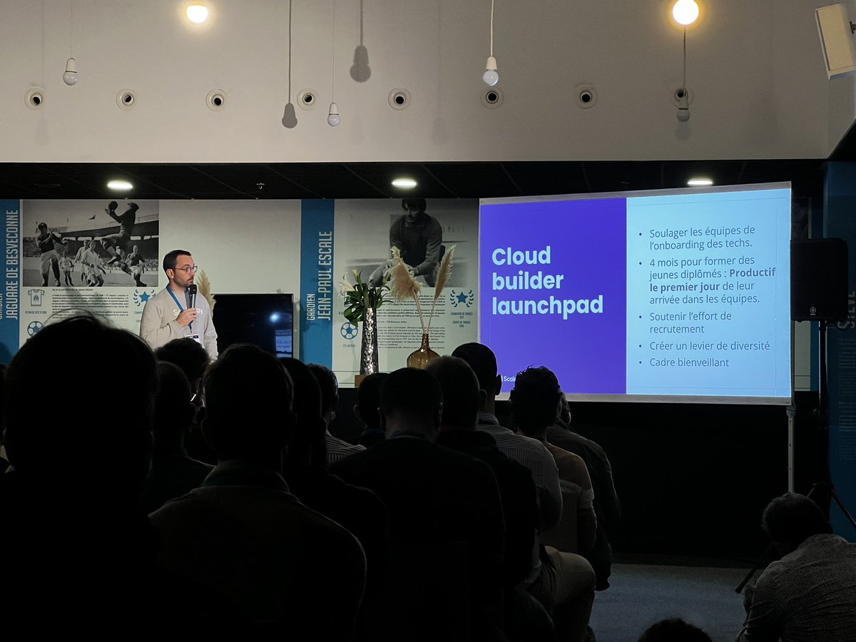 Y_Floris's tweet photo. Merci @crochas pour ce talk super intéressant sur l’importance d’un onboarding solide dans le secteur !
@TrackItCloud @Devopsdday #Devops #Cloud #Devopsdday https://t.co/8MbwjCjJj3