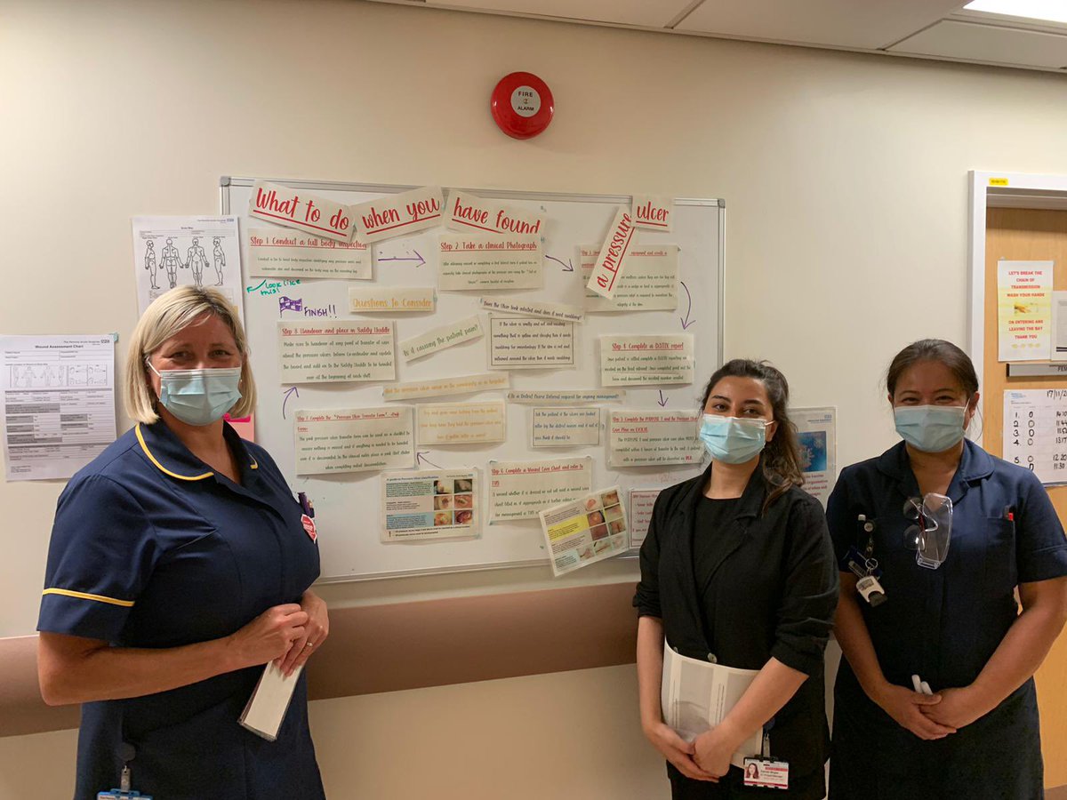 QualityNCA's tweet photo. First stop on our ward walkarounds at @OldhamCO_NHS was to AMU, we met with Sister Lucille Aparis who shared all the great work the team are doing on the unit! Well done team AMU 👏🏼 #NCAReduceHarm #lovegreatskin @zmogra_NHS https://t.co/eF7CRBbeux