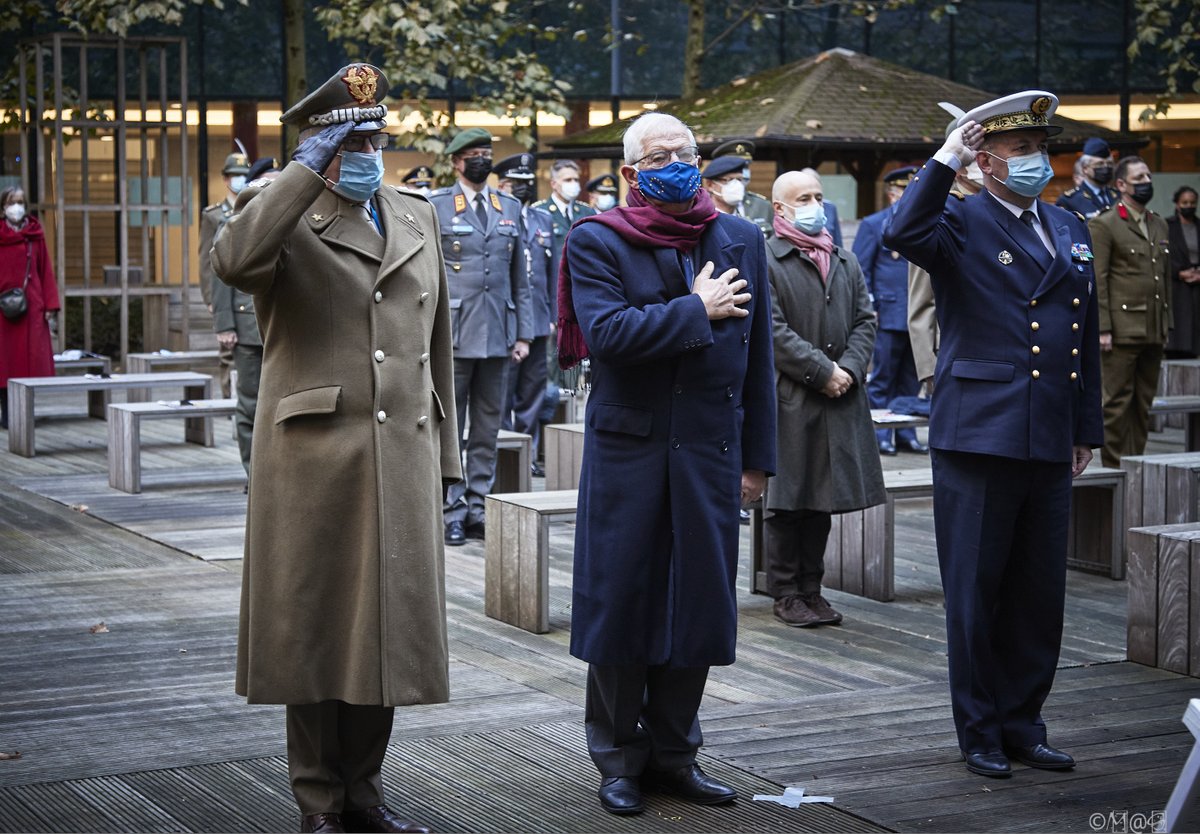 EUSec_Defence's tweet photo. "Today, we honour the work of these women and men, who have served and continue serving in the EU’s military CSDP missions and operations. And above all, we honour and remember those who gave their lives in the pursuit of peace and international security." @JosepBorrellF https://t.co/yD5azUniUt