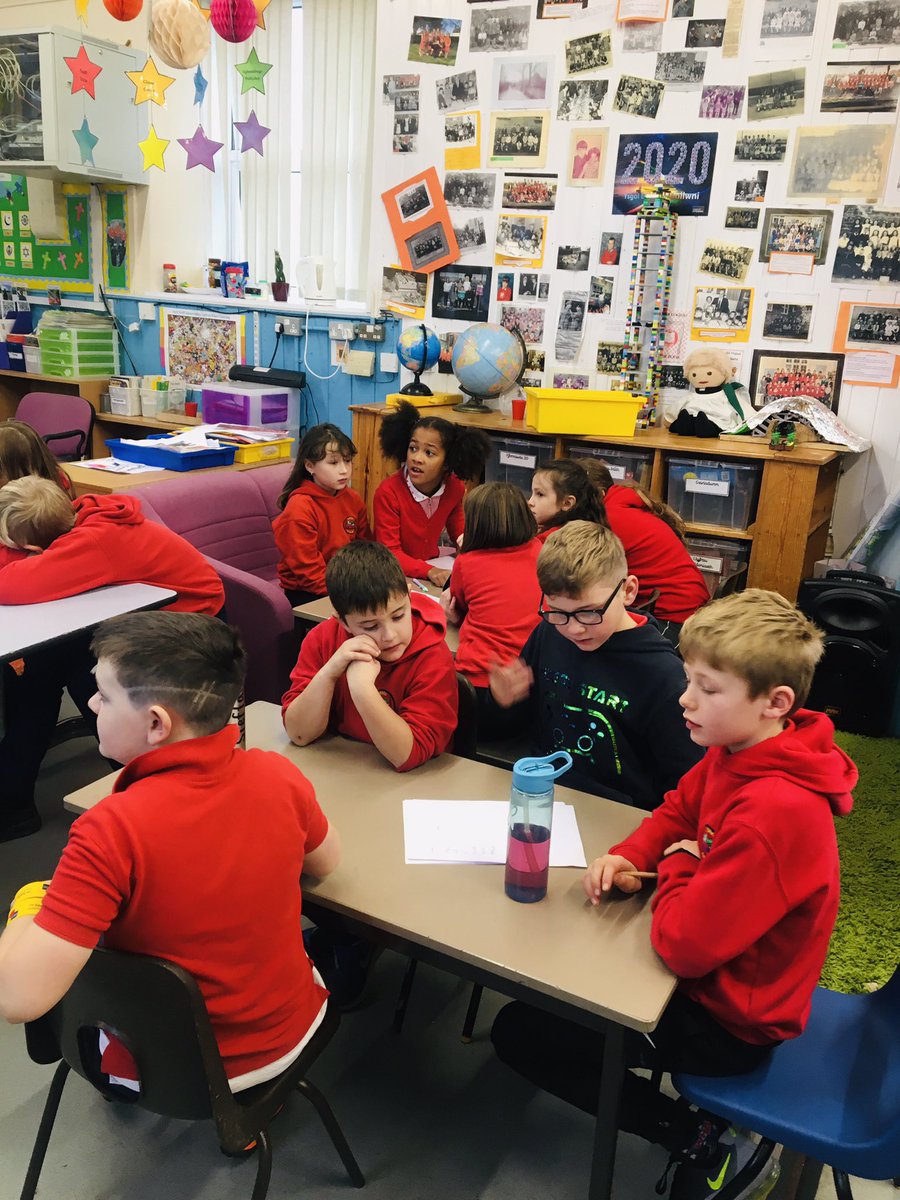 ysgllanllwni's tweet photo. Cwis Dim Clem 🧠 ✏️ 📝 @MenterGSG https://t.co/HDAbSJT7NS