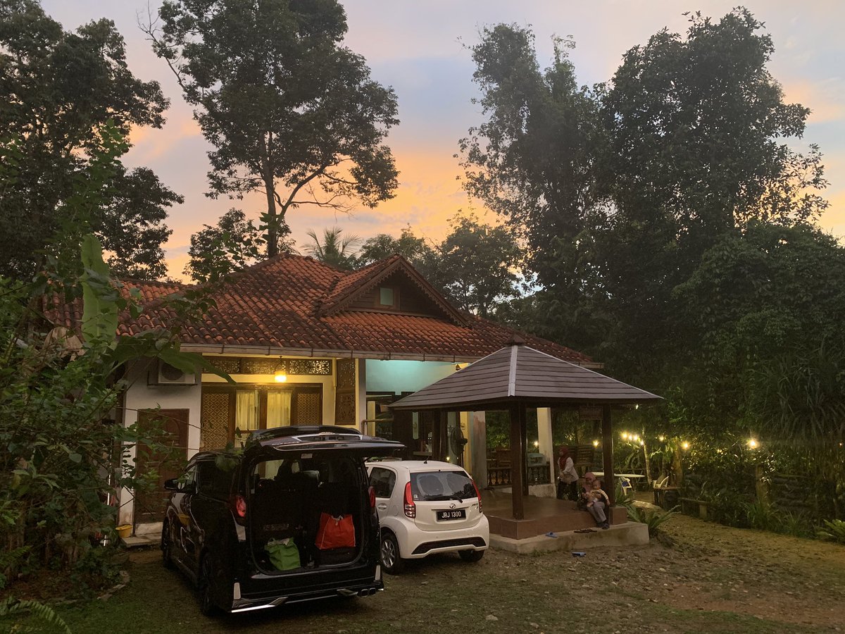 ar_zhar's tweet photo. Rest time.. 
#BatangKali
#HeningDRening 😍 https://t.co/ygphDVszE3