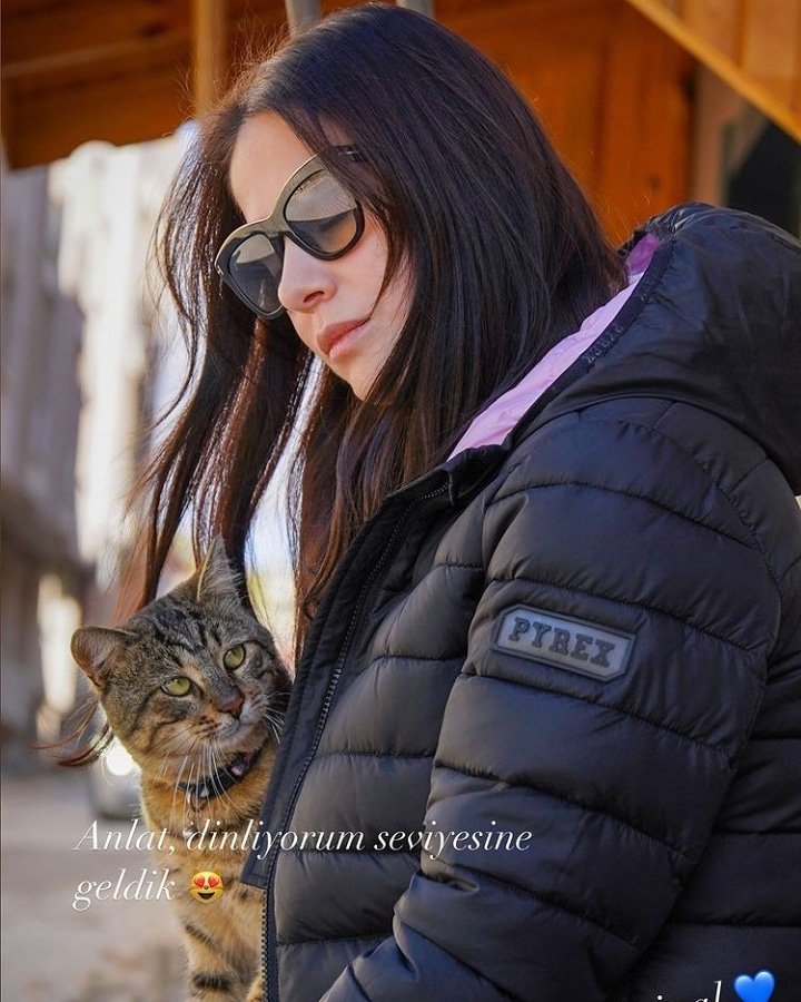 JodieFiorendiaz's tweet photo. So Cute 💙💙 @ozgecangurel #ÖzgeGürel
@PyrexOriginal #pyrexoriginal https://t.co/YinJrDgO1g