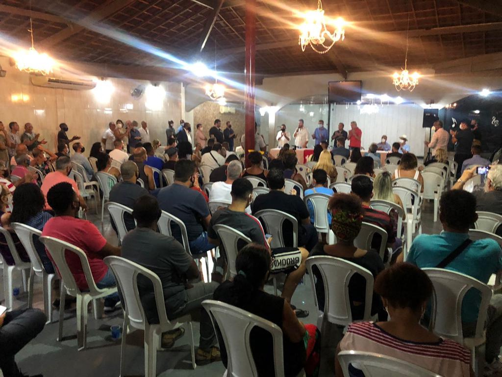 _RodrigoNeves_'s tweet photo. Ontem à noite excelente encontro de lideranças pedetistas em Nilópolis, na Baixada Fluminense, para debater nosso O Estado do Rio de Janeiro que Queremos. Acompanhado pelo ex Prefeito Neca - trabalhista histórico, grande administrador da cidade - ressaltei que, apesar da grave https://t.co/YNHuCAefJI