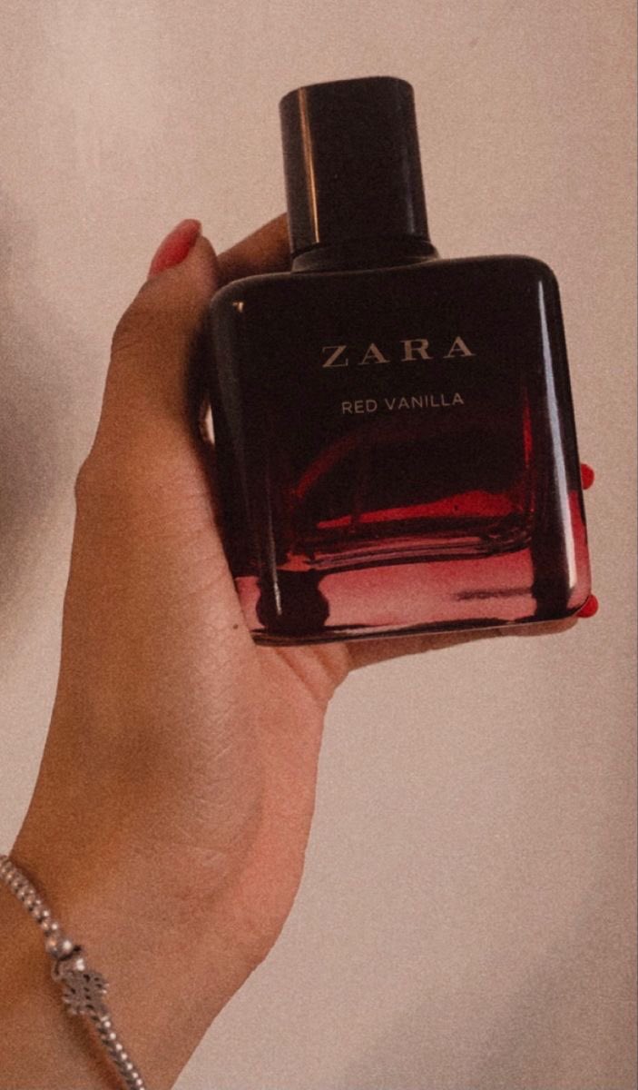 shayxos's tweet photo. I retail luxury perfumes. Send a DM if you trynna get any🤎 

If you come across this , please retweet🥺💓💘 https://t.co/nBwqS6ITbR