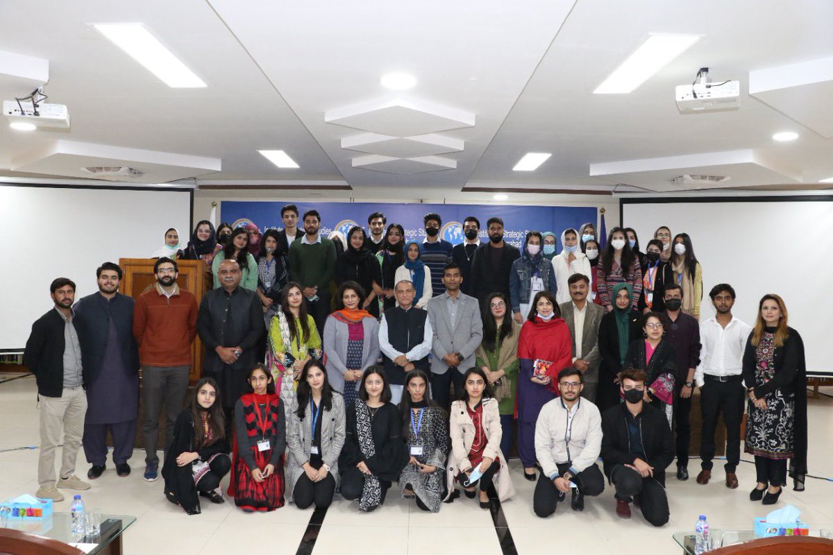 SaraNazir13's tweet image. Students of BS #IR and #DASSS #AirUni visited @ISSIslamabad to learn the role and scope of think tanks in Pakistan 
@ACDC_ISSI 
@Aiza_Azam 
@AZonaib
@f_aider 
@RomeoCharlie29