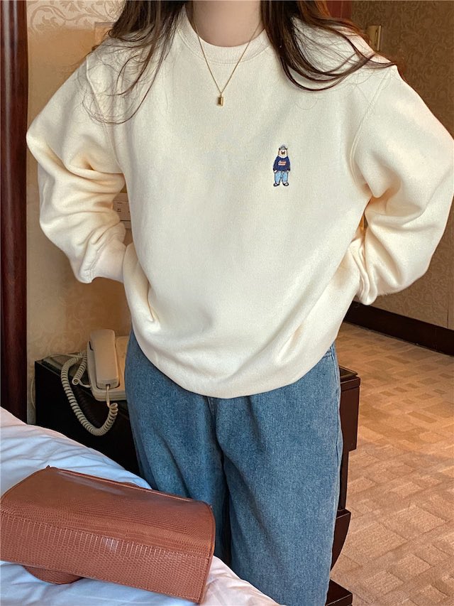 Darling_Baby__'s tweet photo. 【🧸本日のおすすめ🧸】

くまさんがか���いい✊🏻
✔ワンポイントベアスウェットD2572

お揃いコーデや制服のスカートに合わせるのもおすすめ🤎

▼ アイテムはコチラ❕
https://t.co/yj0u641Lp2 https://t.co/uMaWVZJ7TC
