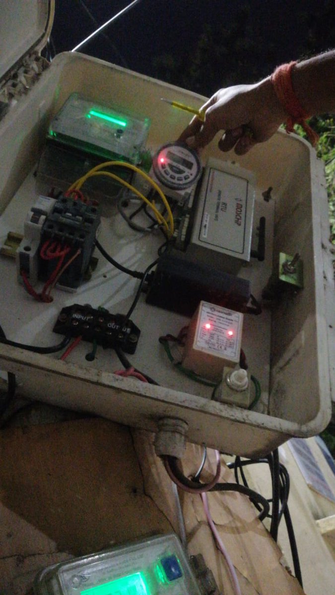 SamuelRapeti's tweet photo. @umhumanwelfare @SStreetlight @GHMCOnline @KTRoffice @GadwalvijayaTRS @ZC_Khairatabad @DC_Mehdipatnam @EE_Mehdipatnam Dear sir,
Ccms Manual Timmer's installed. https://t.co/RdHl8kndsc