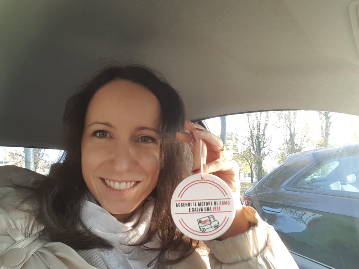 admo_er's tweet photo. Isabella ha deciso di salire a bordo e sostenere la campagna "Accendi il motore di ADMO e salva una Vita" su https://t.co/KNXOXbkNzk 🚐
Per lei l’esclusivo profumatore per auto personalizzato con il logo del progetto.
Grazie Isabella per aver creduto in ADMO! 😍
#ideaginger https://t.co/vRPUodQZyr
