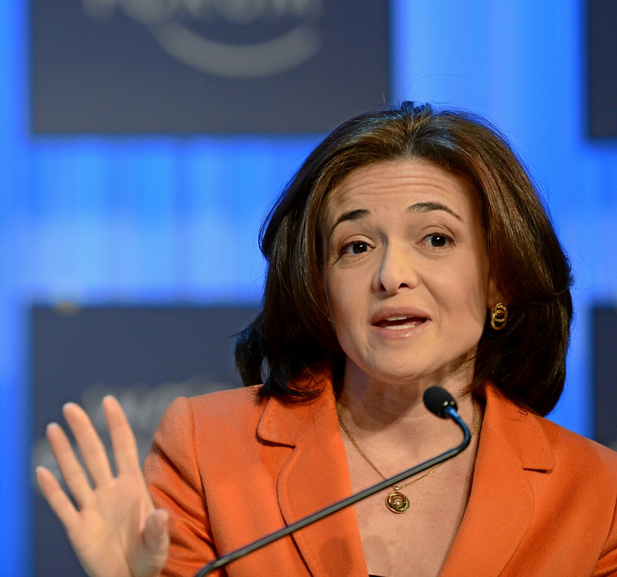 “We need women at all levels, including the top, to change the dynamic, reshape the conversation, to make sure women’s voices are heard and heeded, not overlooked and ignored.” — Sheryl Sandberg
#WomenEmpowerment #AWEsome #AWEinZimbabwe #Entrepreneurship #Business #Womandla