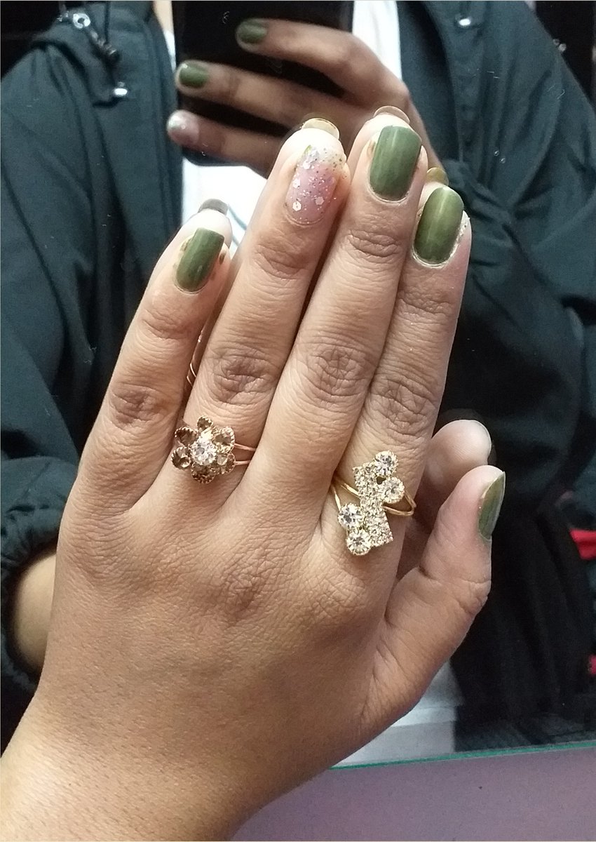 Nail paint & Rings 🤩🤩❤❤

#Nailpaintlover #ringlover