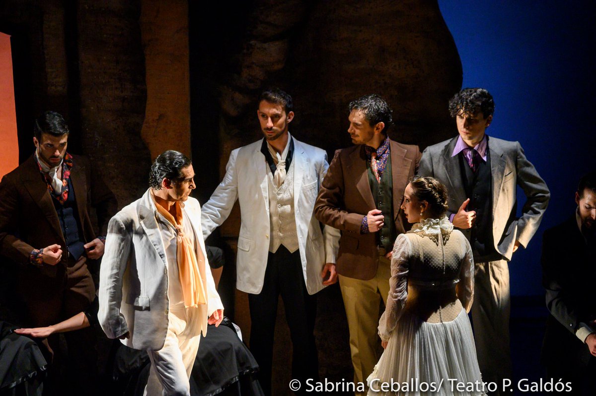 AntonioCompania's tweet photo. #Creonte ofrece a #Jasón su joven hija #Creusa,quien la acepta repudiando a #Medea,que enloquecerá de celos buscando venganza... #AntonioMárquez @HelenaMartin_ "MEDEA"
📍JUEVES 25 DE NOVIEMBRE 20:30H
👉 https://t.co/H0J244ILg9
#Sanlúcar #Granero #Narros
📷#SabrinaCeballos https://t.co/1OM5jJl1NV