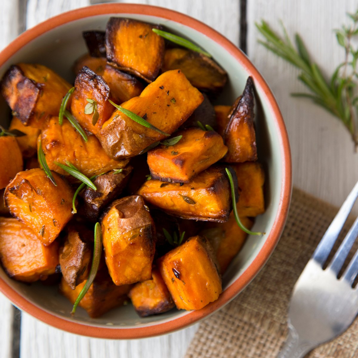 exotifruit's tweet photo. #sweetpotatoes are a great source of fiber, vitamins, minerals and antioxidants. 🍠

All these properties give them a great range of #healthbenefits. For instance, they help to keep your gut healthy, support your brain’s function, and keep your immune system fighting fit. https://t.co/U5gHEwGcwA