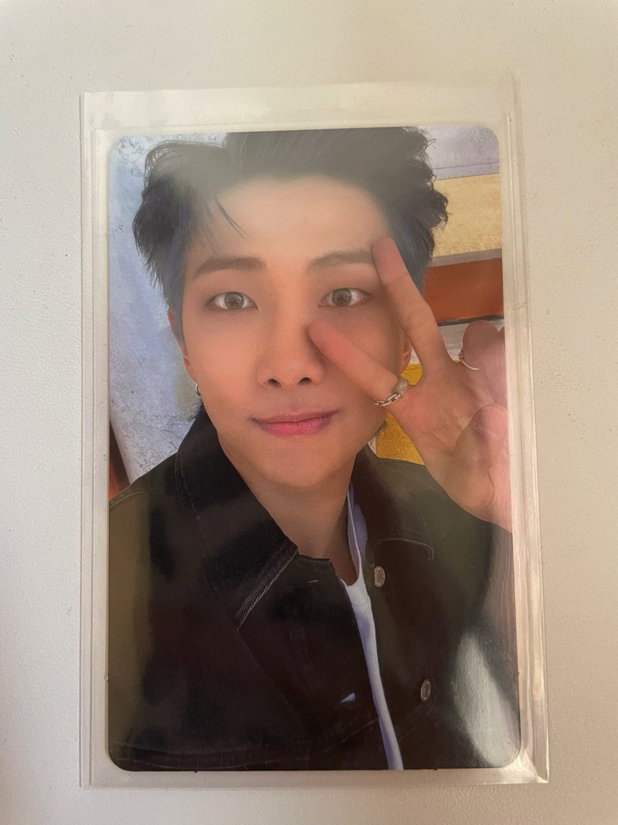 MagicShopPh0613's tweet photo. Butter Namjoon Weverse POB Photocard

₱500

•mint condition 
•onhand 
•open for dp
•with tin can 

🏷 wts lfb ph bts pc wtb lf wv https://t.co/6pGh85AKue