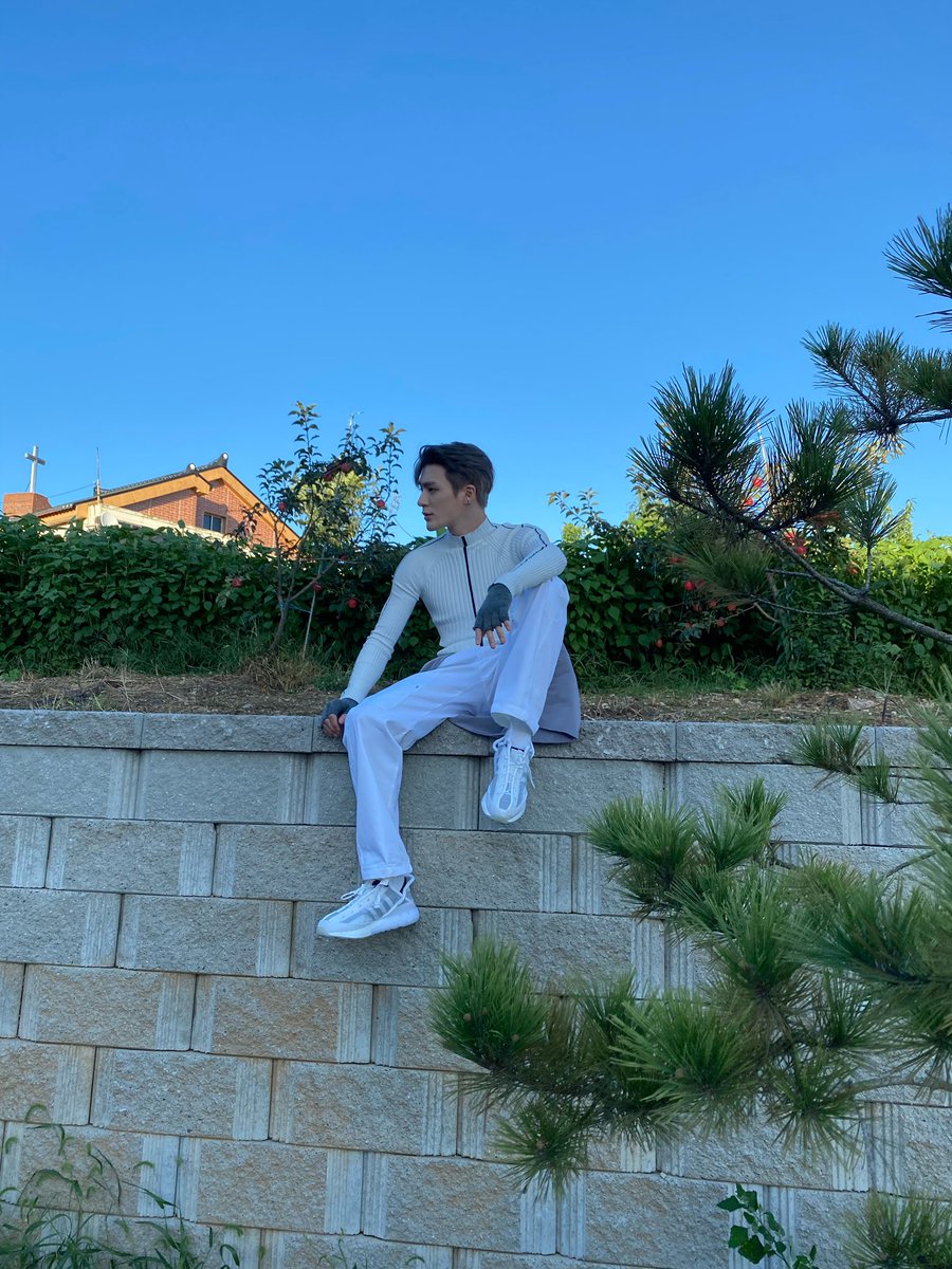 LJNFEED's tweet photo. 💭👑 https://t.co/N3KglBmiF4