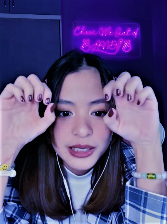 andiforevs's tweet photo. Our shorty with big dreams flexing her cute nails 💅💜

#AmdiAbaya | @iamandiabaya https://t.co/WedXQt9WG8
