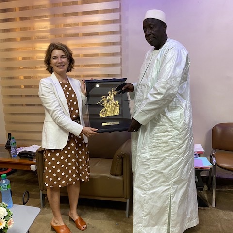 ARGenSenegal's tweet photo. Reunión para identificar oportunidades comerciales con el Presidente de la Cámara de Comercio, Industria y Agricultura de Dakar / Réunion pour identifier des opportunités commerciales avec le Président de la #CCIAD https://t.co/4xFoiuBMkZ