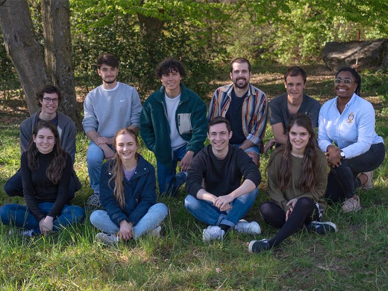 FBM_UNIL's tweet photo. 👏Grâce aux abricots du Valais, l’@unil brille lors d’un concours international de biologie synthétique @iGEM: l'équipe @IgemUnil rafle la 1re place 🏆dans la catégorie #alimentation &amp; #nutrition

Plus d'infos➡️https://t.co/1VzLWcbo89

@YSchaerli @DMF_UNIL @FBM_UNIL https://t.co/mYe2xxsPAB