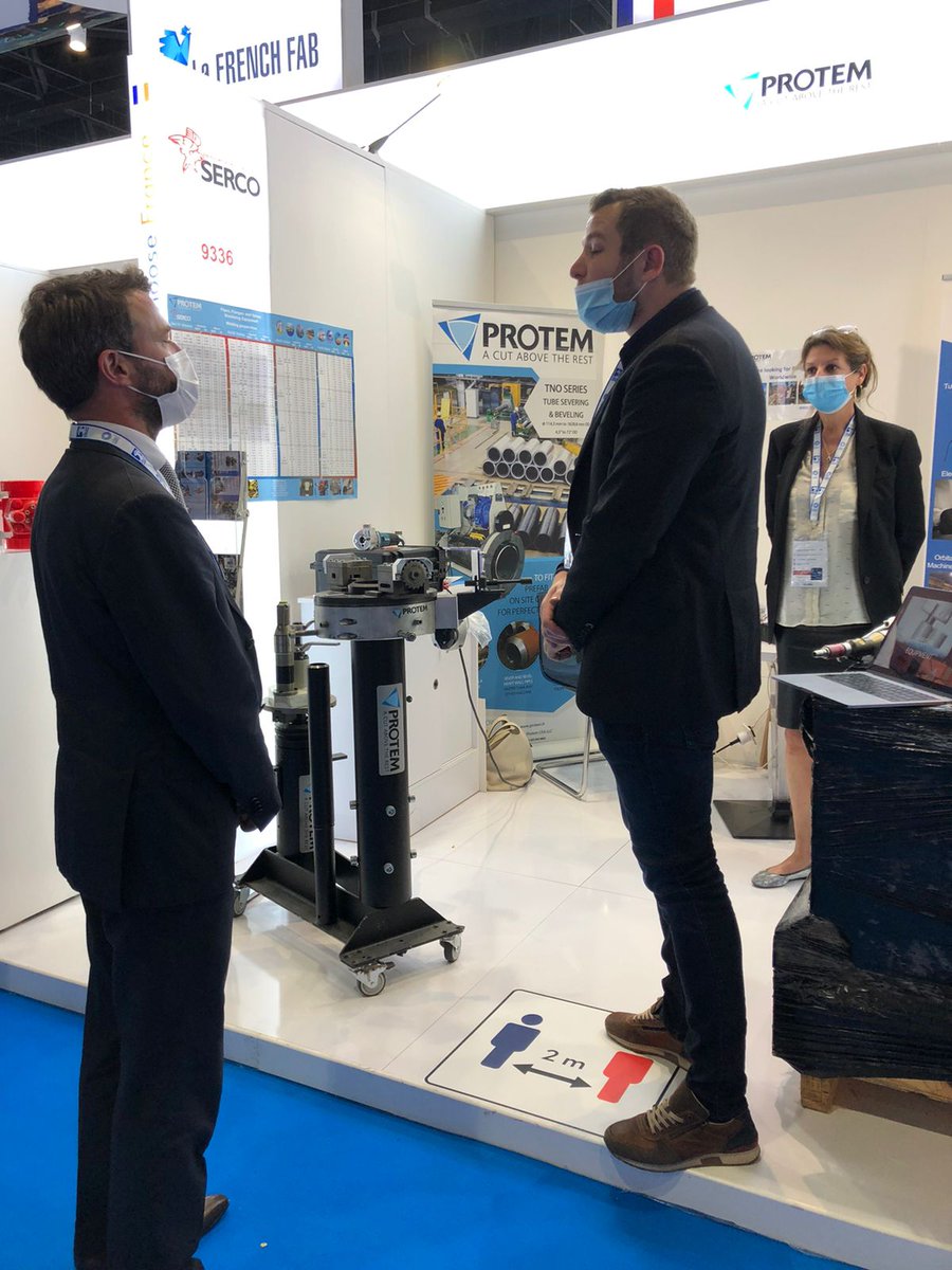 ProtemG's tweet photo. The French Embassador in the United Emirates discusses with Aymeric the challenging demands of the oil &amp; gas industry in the Middle East

#chanfreineusetubes #adipec #preparationsoudure #ambassadeurdefrance https://t.co/U5UzhHUunA