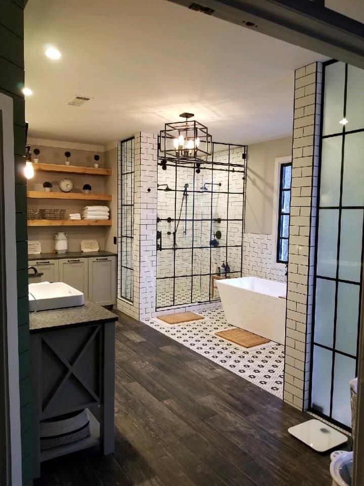 BenSon_Glass's tweet photo. BenSon Glass is back on Twitter.   Mention you saw us on twitter and get free can of glass cleaner, no strings attache.  no purchase necessary.  #framelessShower https://t.co/IN9wZZcpuf