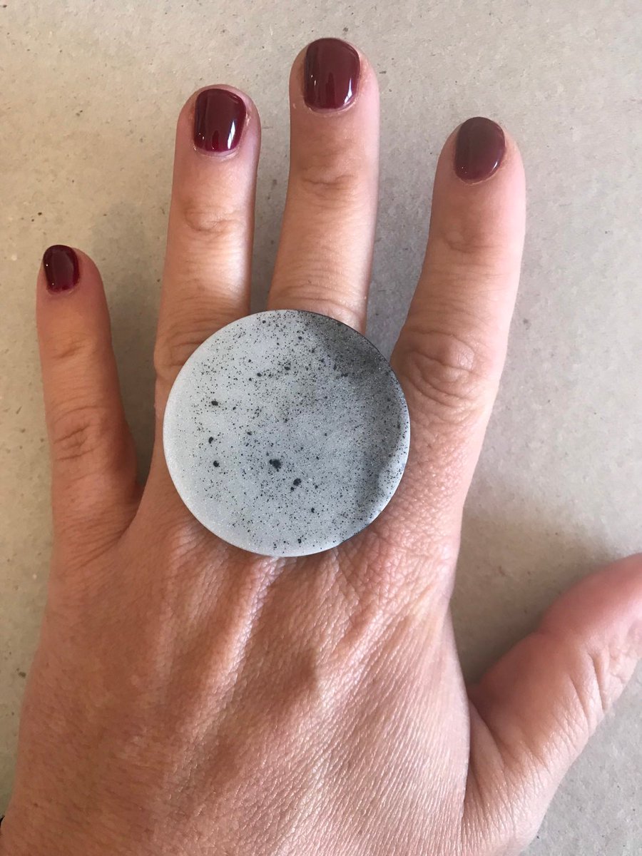 Full moon ring  #etsy #fullmoonring #moonring #hugering etsy.me/3kPHVox