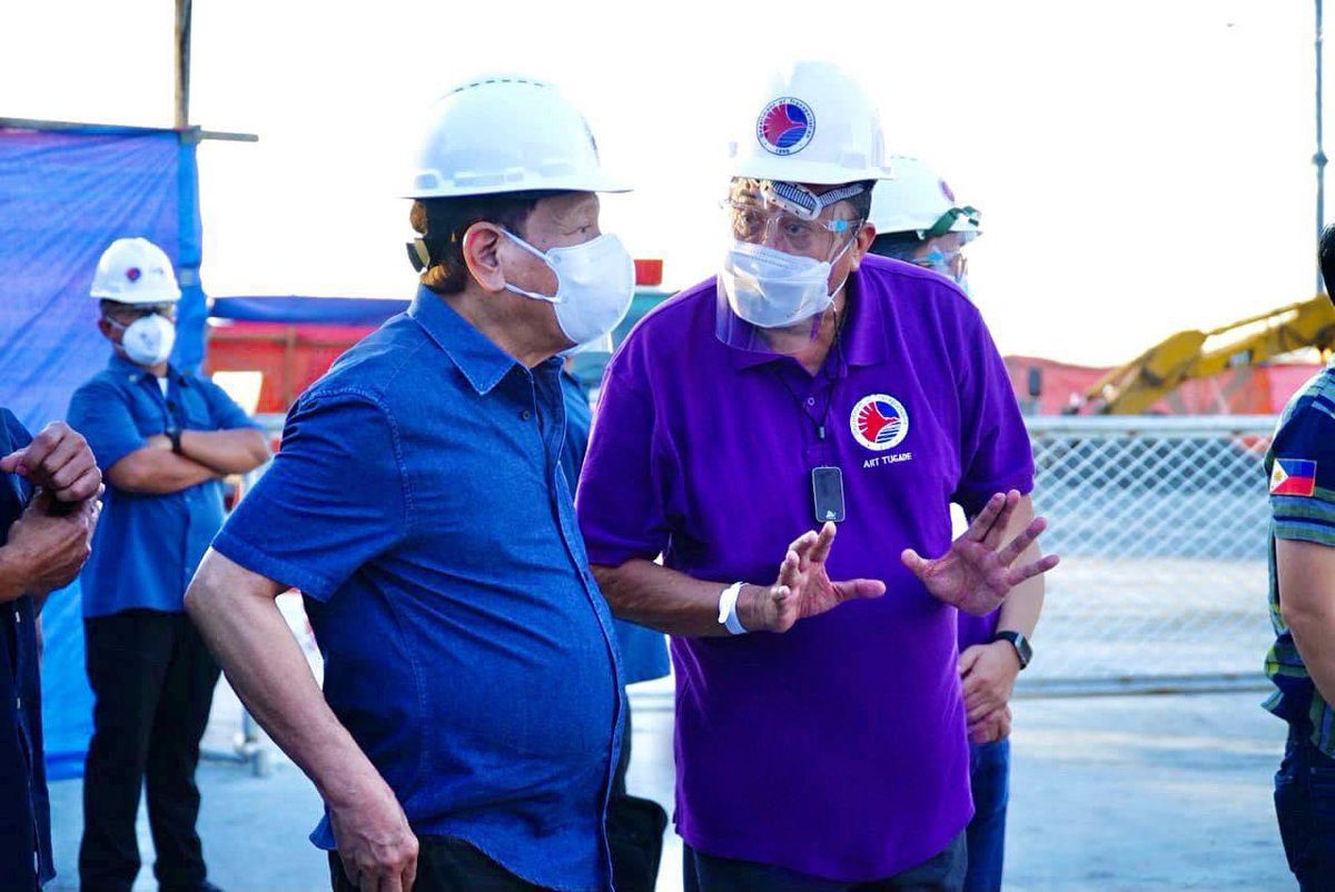 PHNews01's tweet photo. 8 new ports to boost Mindoro's economic, tourism activities -PRRD
 President Rodrigo Roa #Duterte @RRD_Davao on Thursday expressed confidence that the eight improved and expanded seaports in the provinces of #Mindoro will lead to robust economic and tourism growth in the island. https://t.co/V7VXu2zbIV