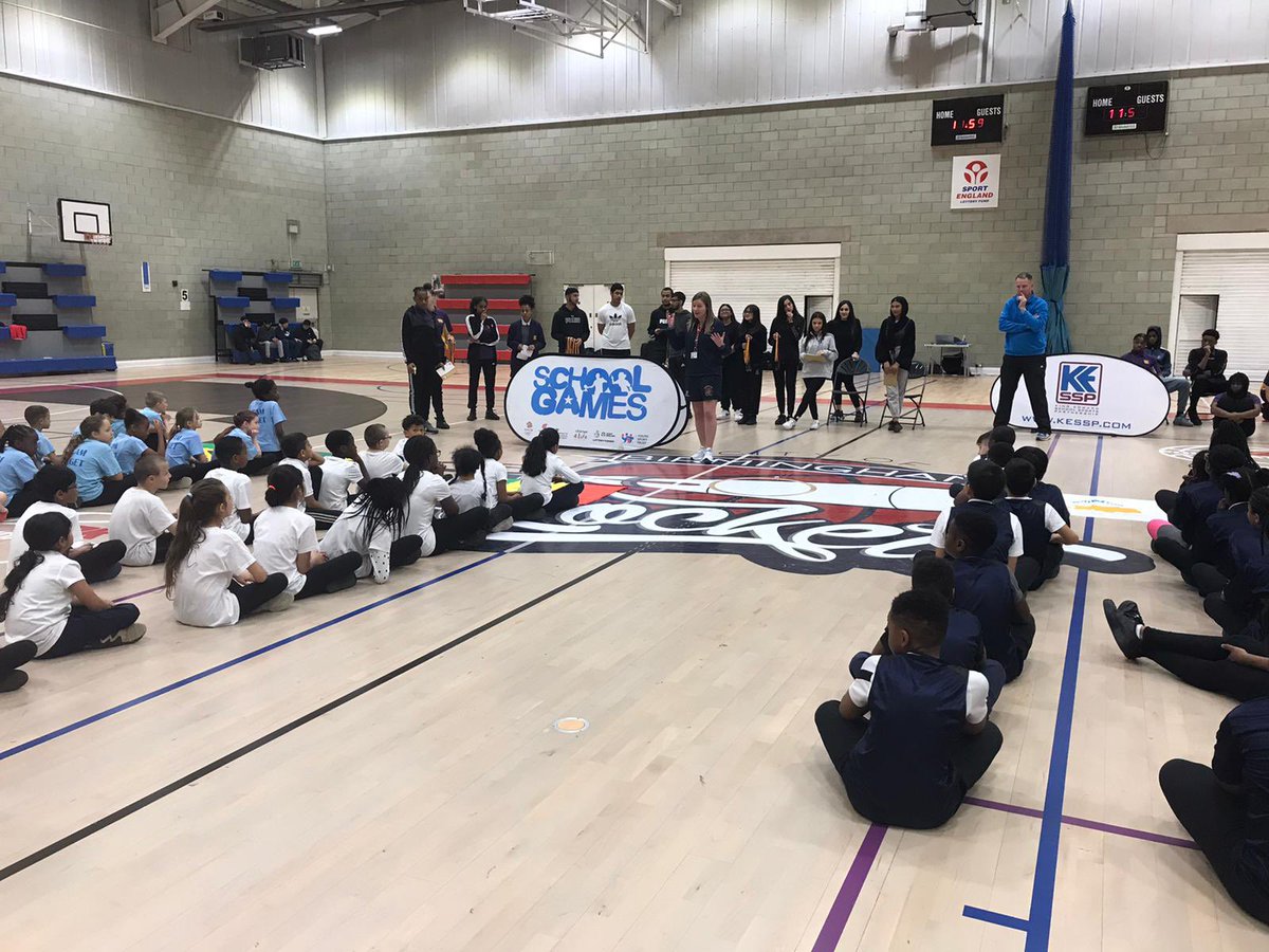A massive thank you to the young leaders from <a href="/Broadway_School/">Broadway Academy</a> and @KingSolomonIBS for running the year 5+6 sport hall athletics competition today…great role models for the younger students! Well done!