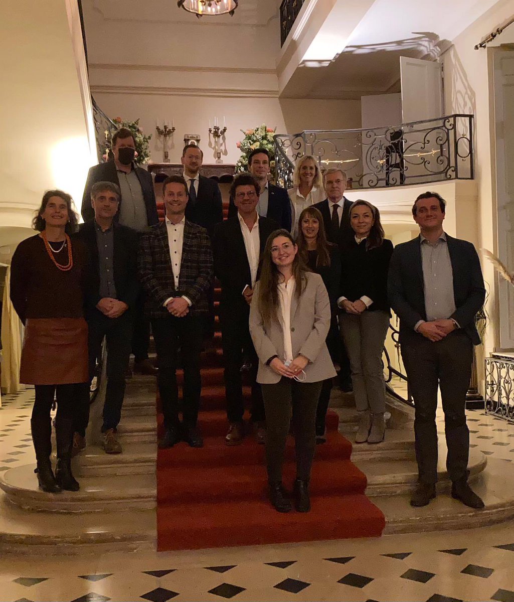 RonvdKolk's tweet photo. Thank you all for the Dutch and French presentations yesterday and the inspirational round table discussion. Many possibilities of collaboration between the Dutch and French Photonics ecosystems. Today, the first Pan-European Event in regional collaboration in Photonics. https://t.co/5obxOVZsQ7