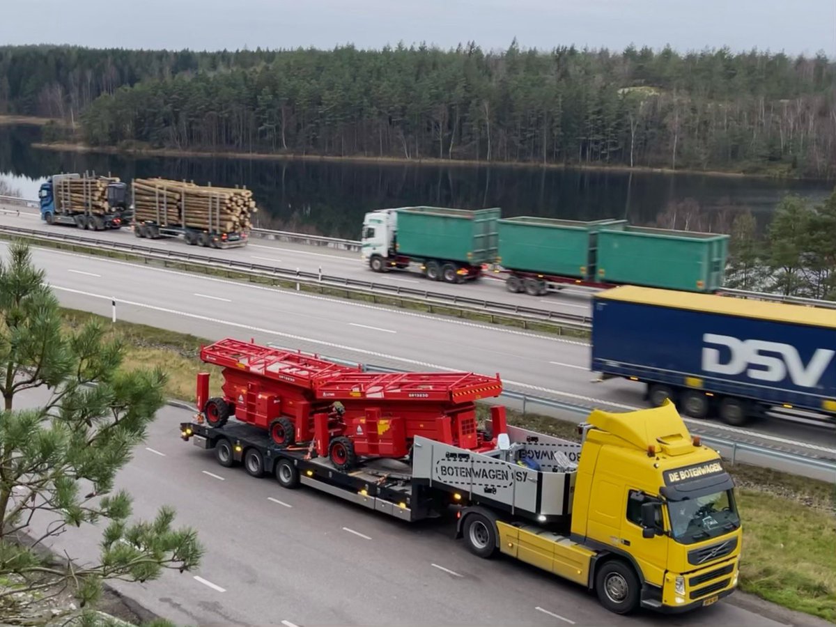 Botenwagen's tweet photo. Ook deze week was weer top! #norway #norge #norwegen #noorwegen (en #zweden) #boottransport #boattransport #boottransporte #beroepstoerist #botenwagen https://t.co/V9bph3uJZL