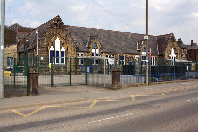 b2syst's tweet photo. Lovely to be back working with Burnley Rd Academy. #assetcheck #schoolinventory #calderdale @BurnleyRoad https://t.co/LQr6TPU44Z