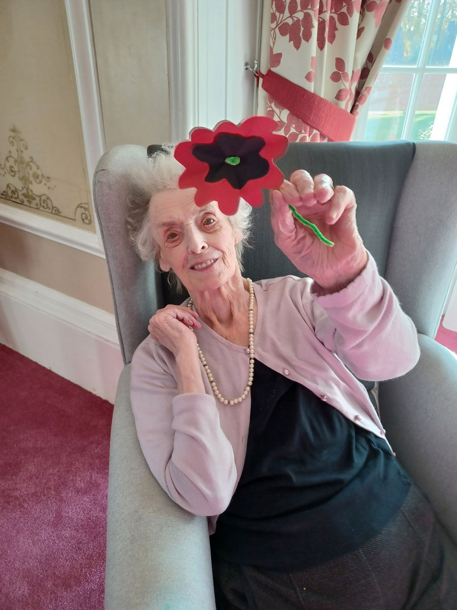 Silverline_Care's tweet photo. And here are some of the lovely displays made by our residents in #SpringhillCareHome to mark Remembrance Day.
Our ladies and gents worked together to make hand poppies in respect of those who have fought and died during the wars. https://t.co/iFGzXWosyo