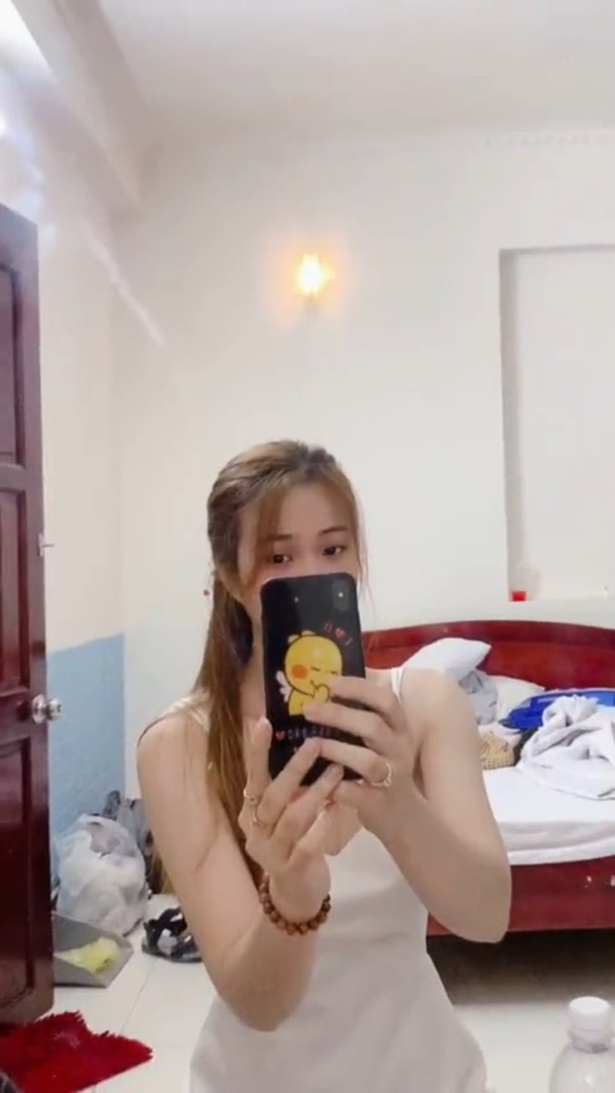 huonglai2000's tweet photo. @Junleo99 E nhận đi khách ở hcm ạ https://t.co/Pw2rtLYatk