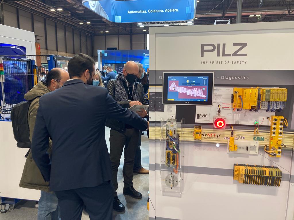 Pilz_ES_PT's tweet photo. ¡Seguimos en @MetalMadridEs cargados de innovación y #seguridad!🙌 Nuestros expertos están a vuestra disposición para acercaros las últimas soluciones para una #industria cada vez más segura y automatizada.
📍stand 5E05 #RobomaticaMadrid2021
#MetalMadrid2021 #CompositesMadrid2021 https://t.co/yVSnmXJMs5