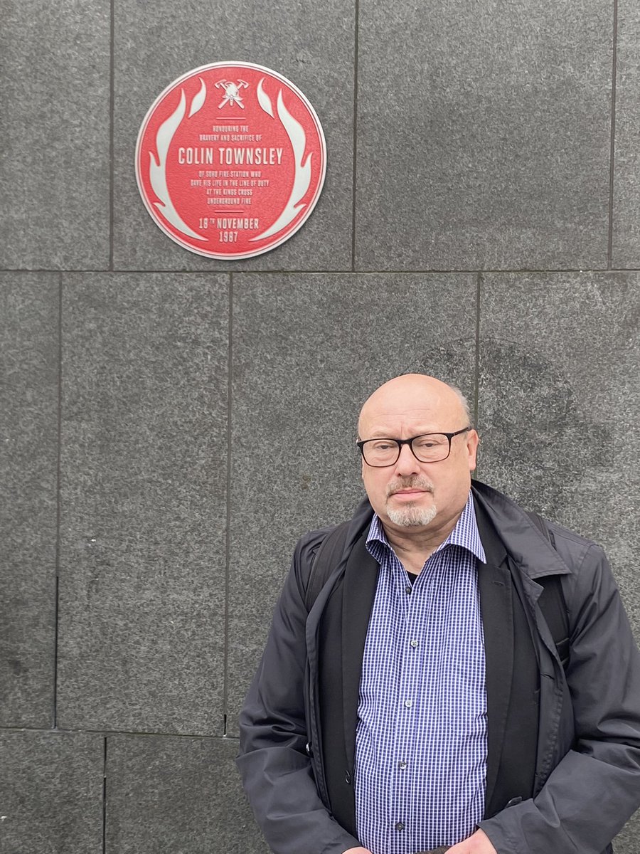 grahamemorris's tweet photo. @MattWrack @fbunational Respects to the family and friends of firefighter Colin Townsley who lost his life trying to save others in the Kings Cross station fire on this day in 1987 👨‍🚒 🚒#WeRemember @fbunational @FBUDurham @FBUDURHAM1 @fburegion3 https://t.co/keDOhqA8B0