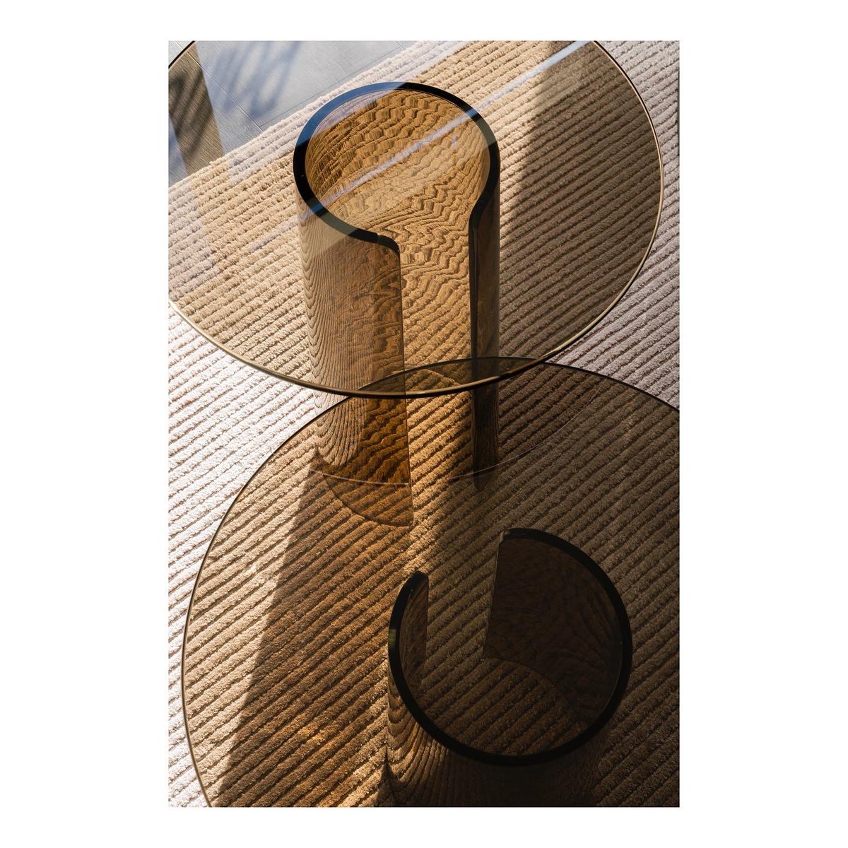 Another brand new design has arrived at our King’s Road Showroom. Discover Orbit, a simple and elegant jewel that combines Poliform’s know-how with our advanced production technology. 
 
#poliform #poliformuk #orbit #coffeetables #living #interiors #newproducts