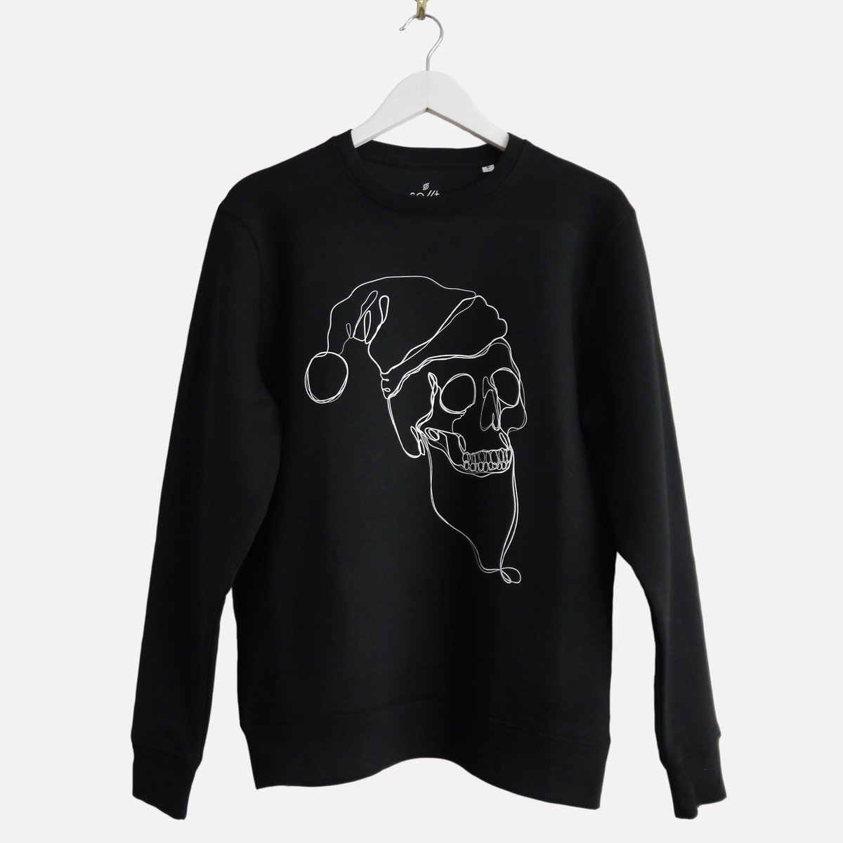 Tomorrow Sollt. will be in Levy for the first time.

Alongside their bold clothing, they'll also be showcasing their popular Anti Xmas Xmas jumpers. The kind of Christmas jumper non-Christmas jumper wearers might wear, got it?

Come browse from 5pm.

levymarket.com/november-night…