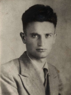 ANPI_Pianoro's tweet photo. #RimondiGiuseppe "Ciro, Pin" #anni19 Impiegato.
Subito dopo l'8 settembre 1943 fu tra i primi organizzatori delle squadre armate nella zona tra la #Bolognina e #Corticella (Bologna). Ai primi dell'aprile 1944 organizzò una manifestazione di donne davanti alla caserma dei https://t.co/idzrpKuIVR