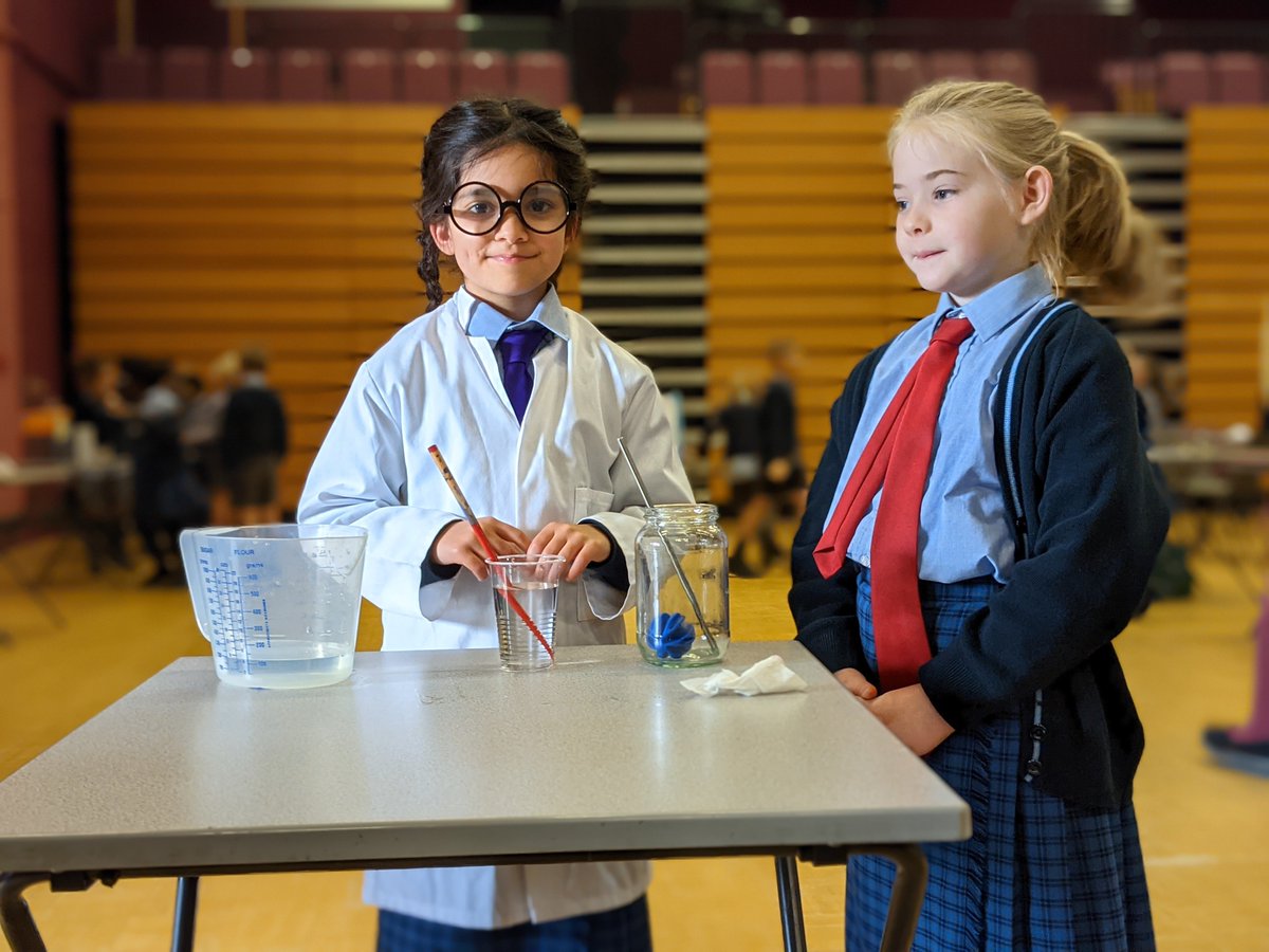 This week, our year 3 &amp; 4 scientists have enjoyed showing their incredible presentations &amp; demonstrations to their friends at the <a href="/HolmewoodOnline/">Holmewood House</a>  Science Fair. ⚗️🔬🧪