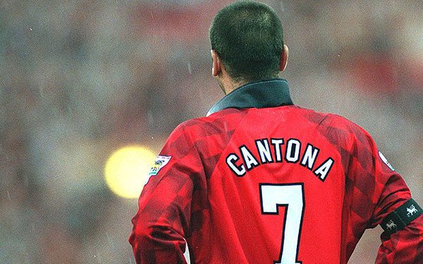 Dutch footballer spotted wearing 90s Man Utd shirt with Cantona on the back