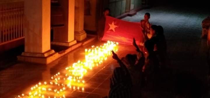 May ethnic and pdf forces safe 🙏
People of ShweBo prayed with candles for the safety of the people of Myanmar and PDFs of the whole country.

LEGALIZATION OF NUG  
#WhatsHappeningInMyanmar
#Nov18Coup
