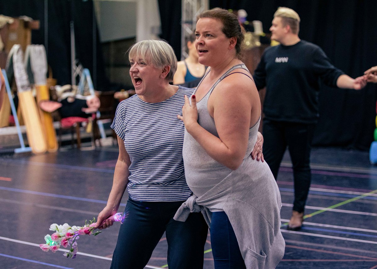 HackneyEmpire's tweet photo. We got a sneak peek into the rehearsal room for Jack and the Beanstalk! Panto is back in action from Saturday and you've got until 2 Jan to experience the magic!

Book your tickets at https://t.co/SpjJ124MuV 

📸by Mark Senior (@Mark__SNR )

#hackneypanto #jackandthebeanstalk https://t.co/uOgvPorIOI