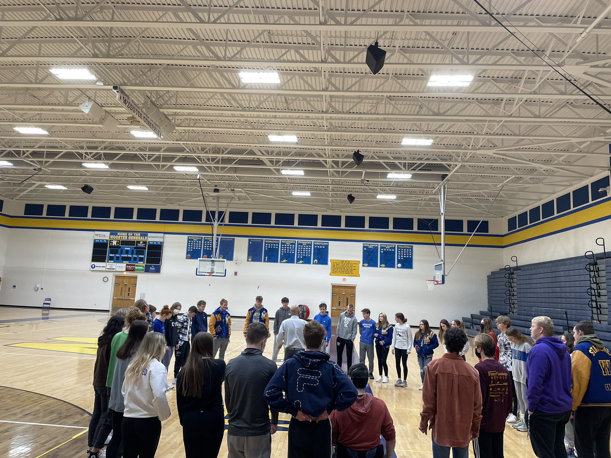 Thank you to Nuhop Executive Director Trevor Dunlap for working with our Student-Athlete Leadership Team at this morning’s meeting. Great topics were covered, such as the importance of connections and having a positive influence on teams and the school community #GoWoo #WooSALT