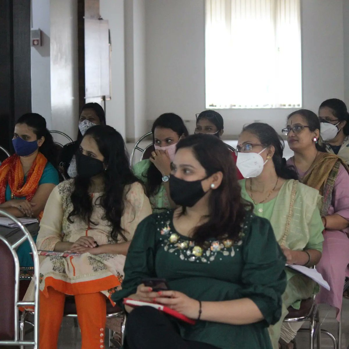 EduBrisk's tweet photo. NEP 2020 Integrated Curriculum Workshop Series - Mulund , Mumbai.
These are the photos from the session with the super energetic Management, Principal, and Teachers of BPIS, Mulund.
#EduBrisk #CentralDigitalLearning #celebratingknowledge #BPIS #BlendedLearning https://t.co/0AeTgkhQ9D